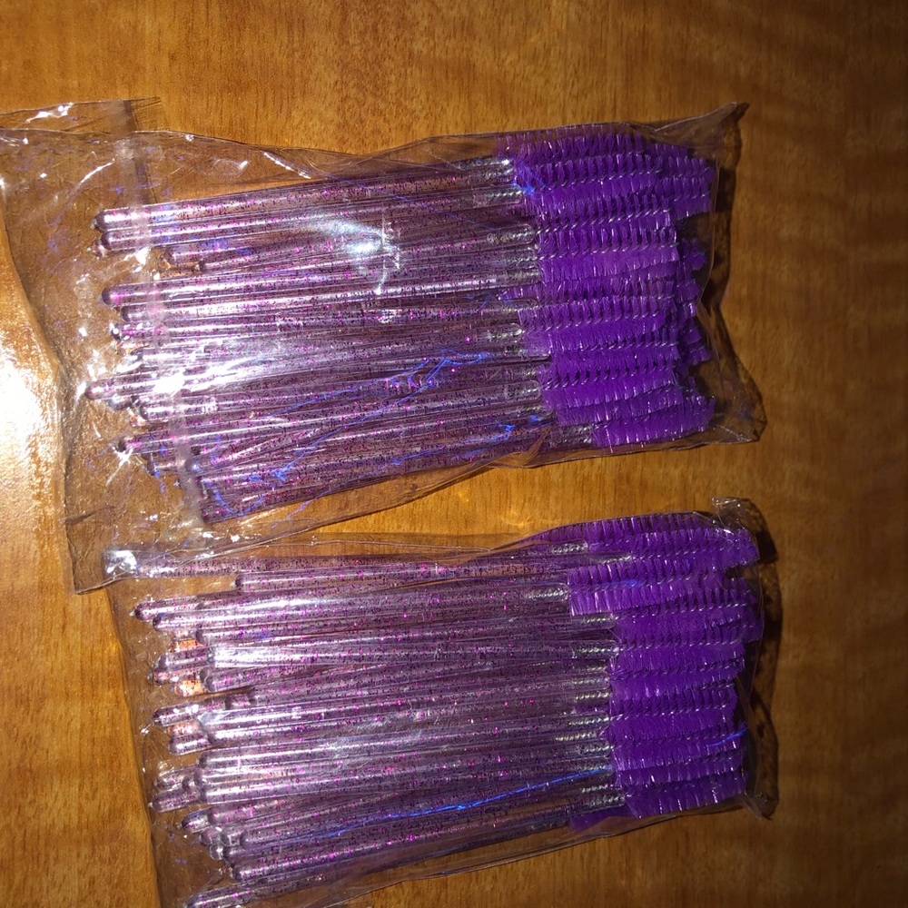 98 eyelash brushes